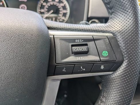 Used 2024 Mitsubishi Outlander SE AWD/4WD image 23