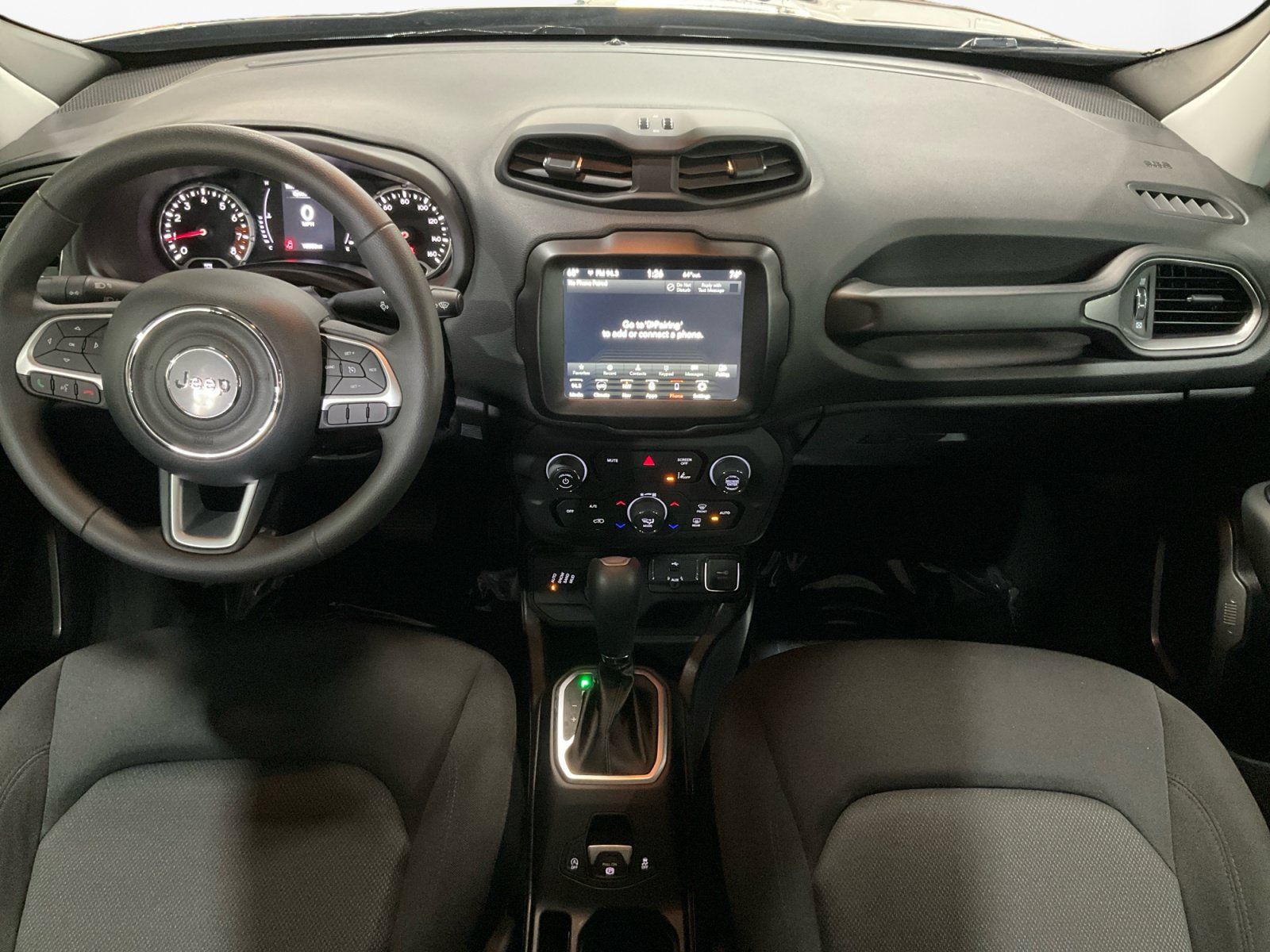 Used 2023 Jeep Renegade Latitude AWD/4WD image 11