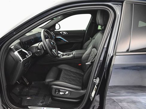 Used 2026 BMW X6 xDrive40i AWD/4WD image 32