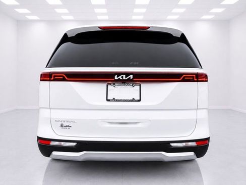 Used 2024 Kia Carnival SX Prestige FWD image 7