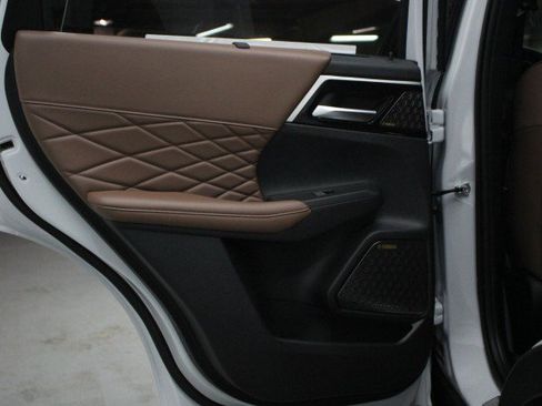 New 2026 Mitsubishi Outlander SEL image 26