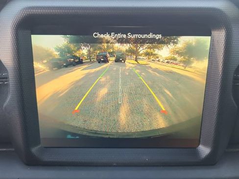 Used 2022 Jeep Wrangler Unlimited Sahara w/ Cold Weather Group AWD/4WD image 19