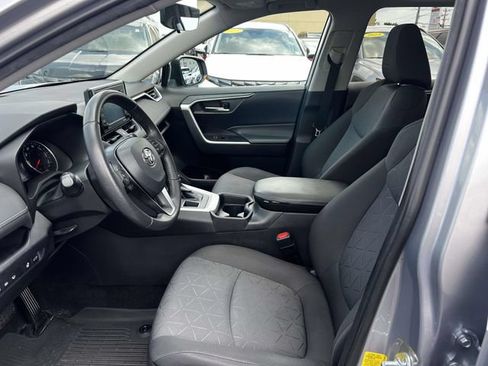Used 2021 Toyota RAV4 XLE w/ Convenience Package AWD/4WD image 15
