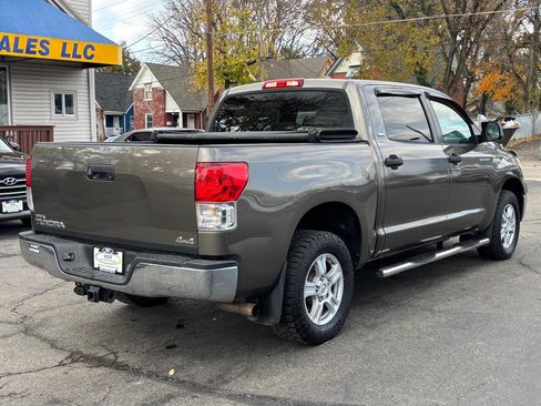 Used 2012 Toyota Tundra 4x4 CrewMax image 8