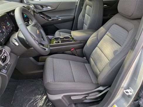 New 2026 Chevrolet Equinox LT w/ LPO, Floor Liner Package image 11