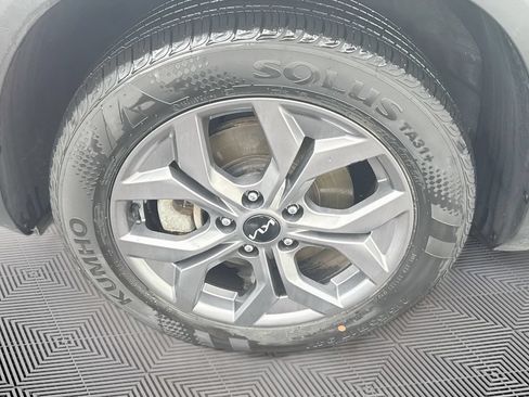 Used 2024 Kia Seltos S AWD/4WD image 30