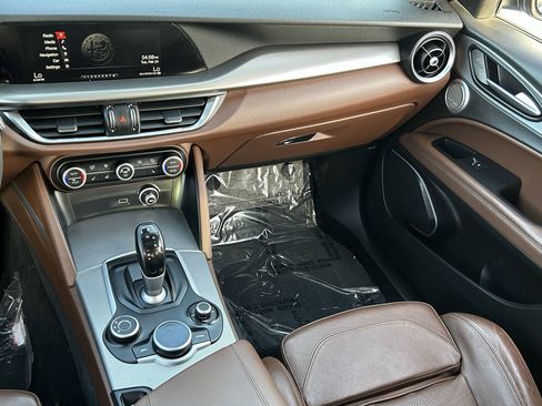 Used 2018 Alfa Romeo Stelvio Ti Sport image 15