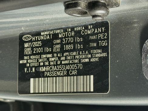 Used 2025 Hyundai Venue SEL FWD image 12