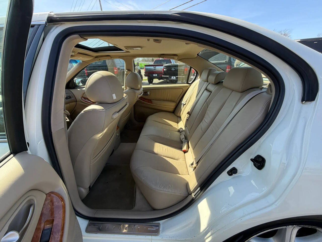 Used 2004 INFINITI I35 FWD image 5