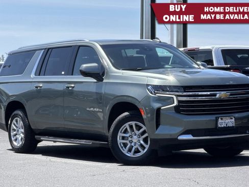 Used 2023 Chevrolet Suburban LT AWD/4WD image 1