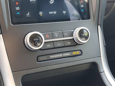 Certified 2023 Ford Edge SEL AWD/4WD image 29
