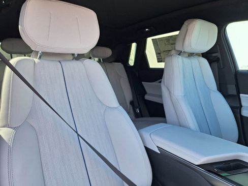 New 2026 Cadillac Lyriq Sport w/ LPO, ONYX Package AWD/4WD image 27