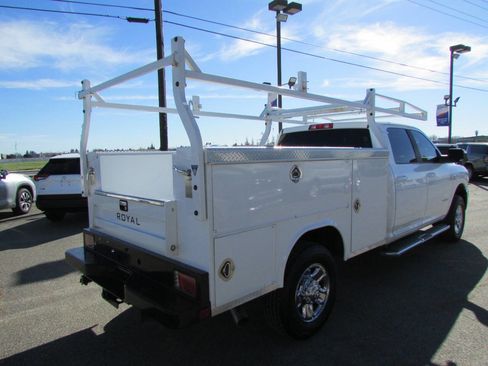 Used 2022 RAM 3500 Big Horn image 10