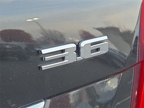 Used 2019 Cadillac XT5 AWD image 34