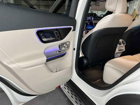 New 2026 Mercedes-Benz GLC 350e 4MATIC image 18
