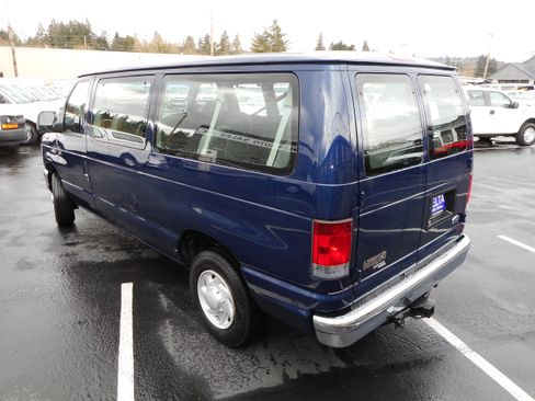 Used 2008 Ford E-350 and Econoline 350 Super Duty Wagon image 11