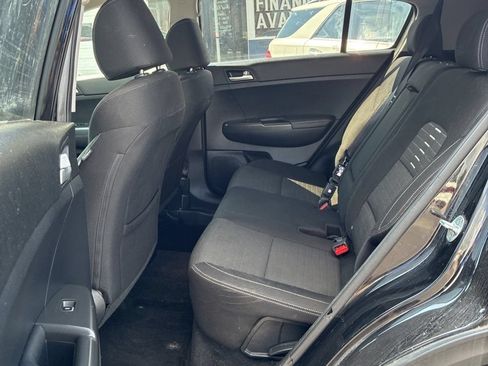 Used 2018 Kia Sportage LX AWD/4WD image 11