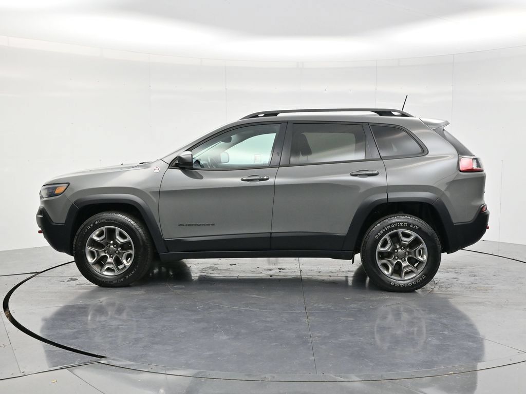 Used 2019 Jeep Cherokee Trailhawk w/ Cold Weather Group AWD/4WD image 8