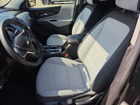 Used 2020 Chevrolet Equinox LS FWD image 18