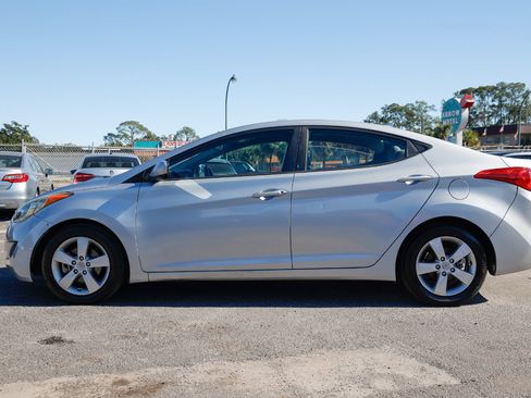 Used 2013 Hyundai Elantra GLS image 3