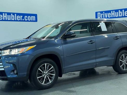 Used 2018 Toyota Highlander XLE w/ Protection Package #3 AWD/4WD image 4
