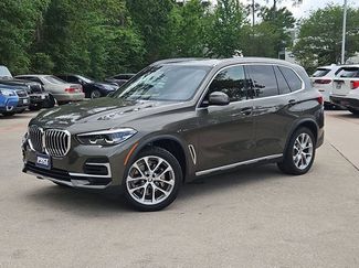 Used 2022 BMW X5 sDrive40i w/ Luxury Seating Package video 1