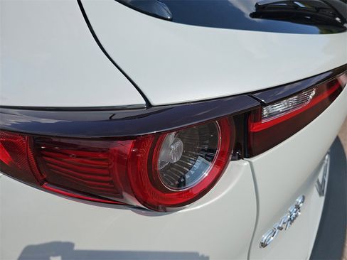 New 2025 MAZDA CX-30 AWD 2.5 S w/ Select Sport Pkg image 32