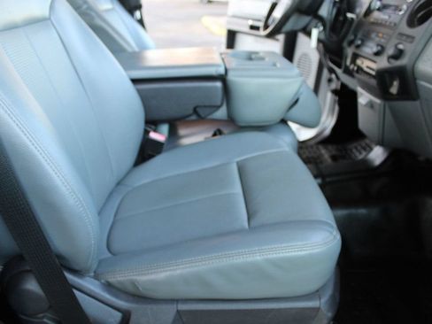 Used 2014 Ford F450 XL w/ Power Equipment Group AWD/4WD image 9