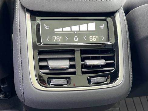 New 2026 Volvo XC90 B6 Plus w/ Protection Package Premier AWD/4WD image 34