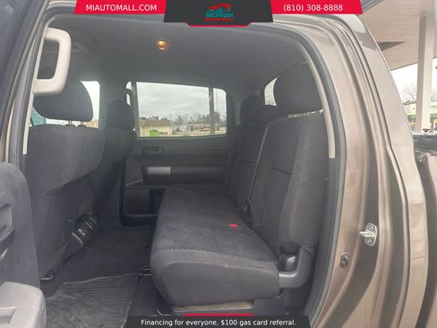 Used 2013 Toyota Tundra 4x4 CrewMax w/ Tow Pkg image 21