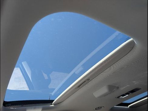 New 2026 Kia Carnival SX w/ SX Dark Edition Package image 12