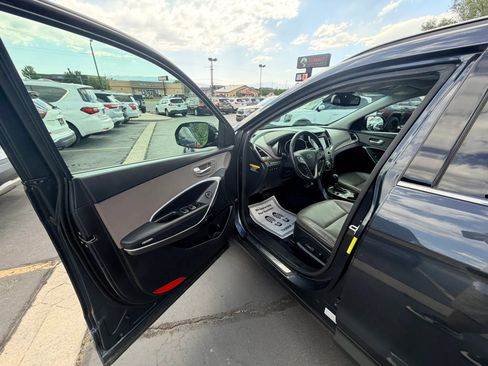 Used 2017 Hyundai Santa Fe FWD w/ SE Ultimate Tech Package 03 image 10