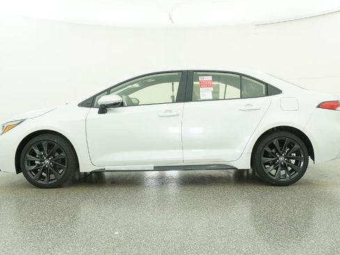 New 2026 Toyota Corolla SE image 9