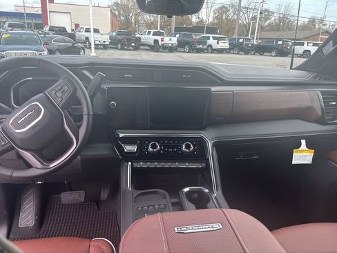 New 2026 GMC Sierra 2500 Denali Ultimate image 15
