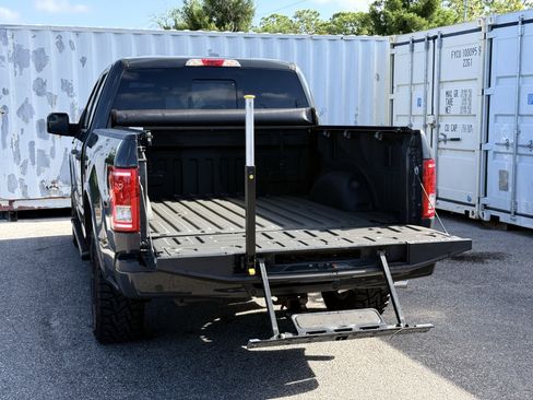 Used 2016 Ford F150 XLT w/ Equipment Group 302A Luxury AWD/4WD image 16