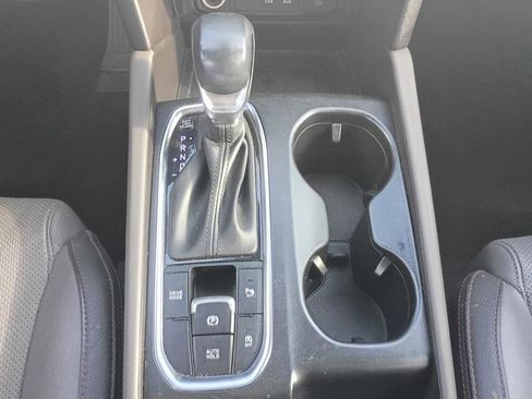 Used 2020 Hyundai Santa Fe SEL FWD image 11