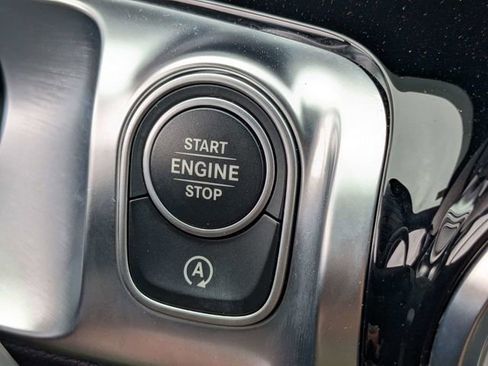 Used 2025 Mercedes-Benz GLB 250 image 26