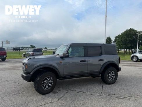 Used 2023 Ford Bronco Badlands AWD/4WD image 7