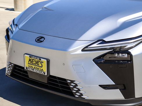 New 2026 Lexus ES 350e FWD image 8