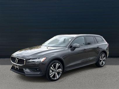 Certified 2025 Volvo V60 B5 Cross Country Plus