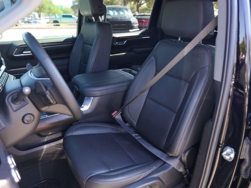 Used 2024 GMC Sierra 1500 SLT AWD/4WD image 10
