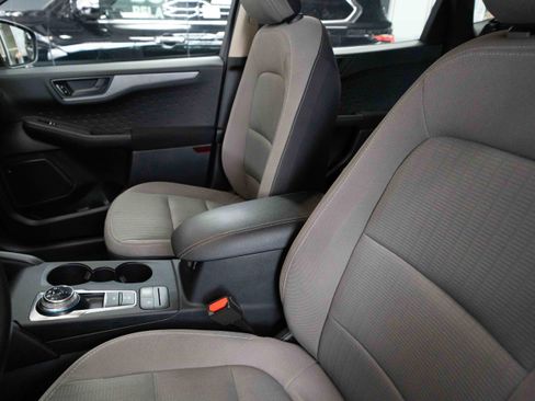 Used 2020 Ford Escape S image 10