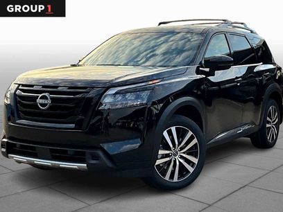 New 2025 Nissan Pathfinder Platinum