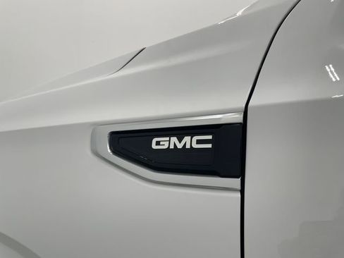 Used 2024 GMC Yukon Denali w/ Advanced Technology Package RWD image 45