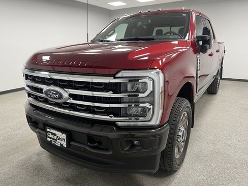 Used 2025 Ford F350 King Ranch w/ FX4 Off-Road Package image 4