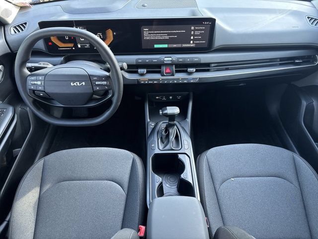Used 2025 Kia K4 FWD image 14