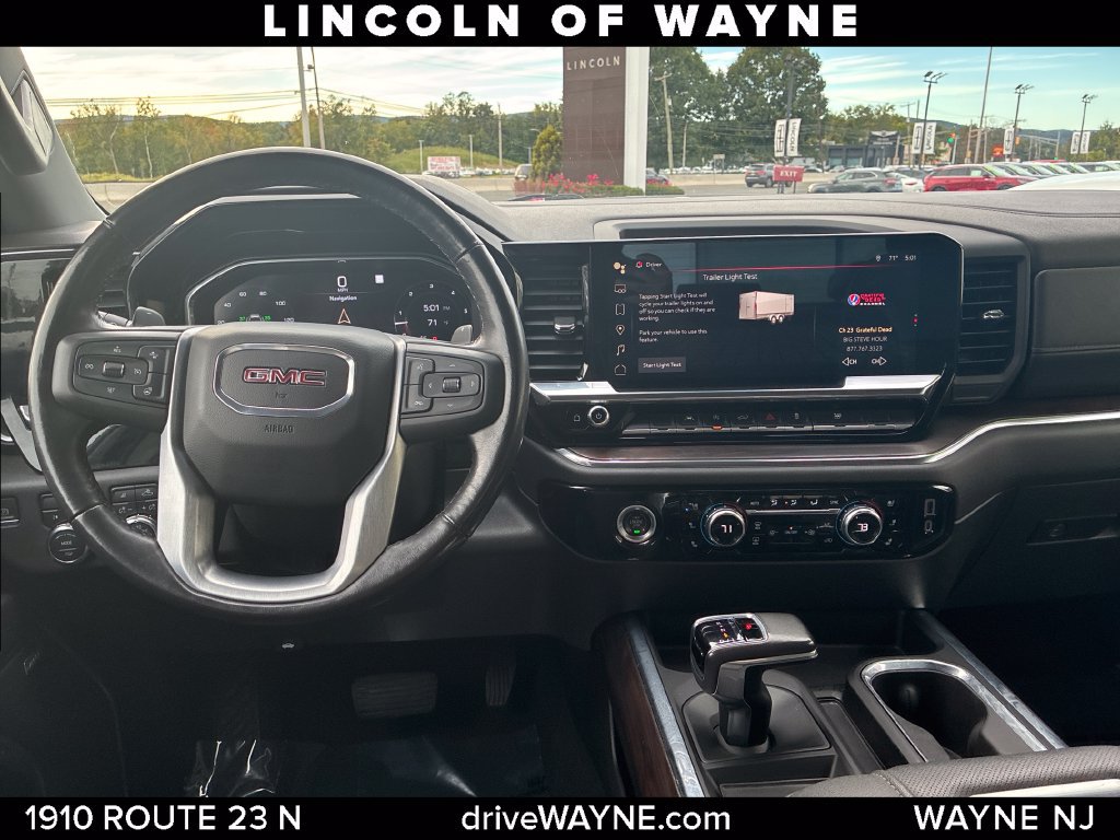 Used 2022 GMC Sierra 1500 SLT w/ SLT Convenience Package AWD/4WD image 24