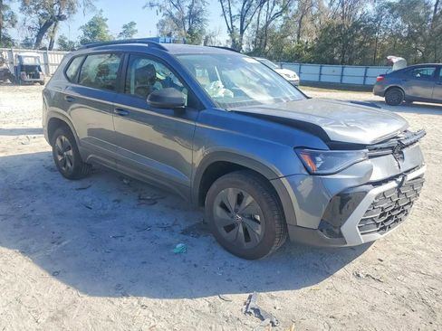 Used 2025 Volkswagen Taos S FWD image 1