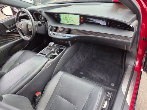 Used 2019 Lexus LS 500 RWD image 16