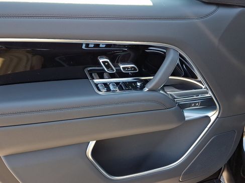 New 2026 Land Rover Range Rover SE AWD/4WD image 10